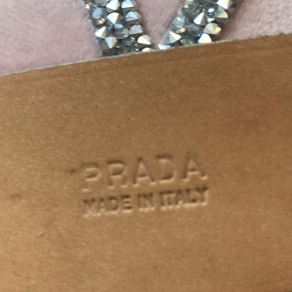 Gorgeous cream suede Prada belt!! - Picture 5 of 5